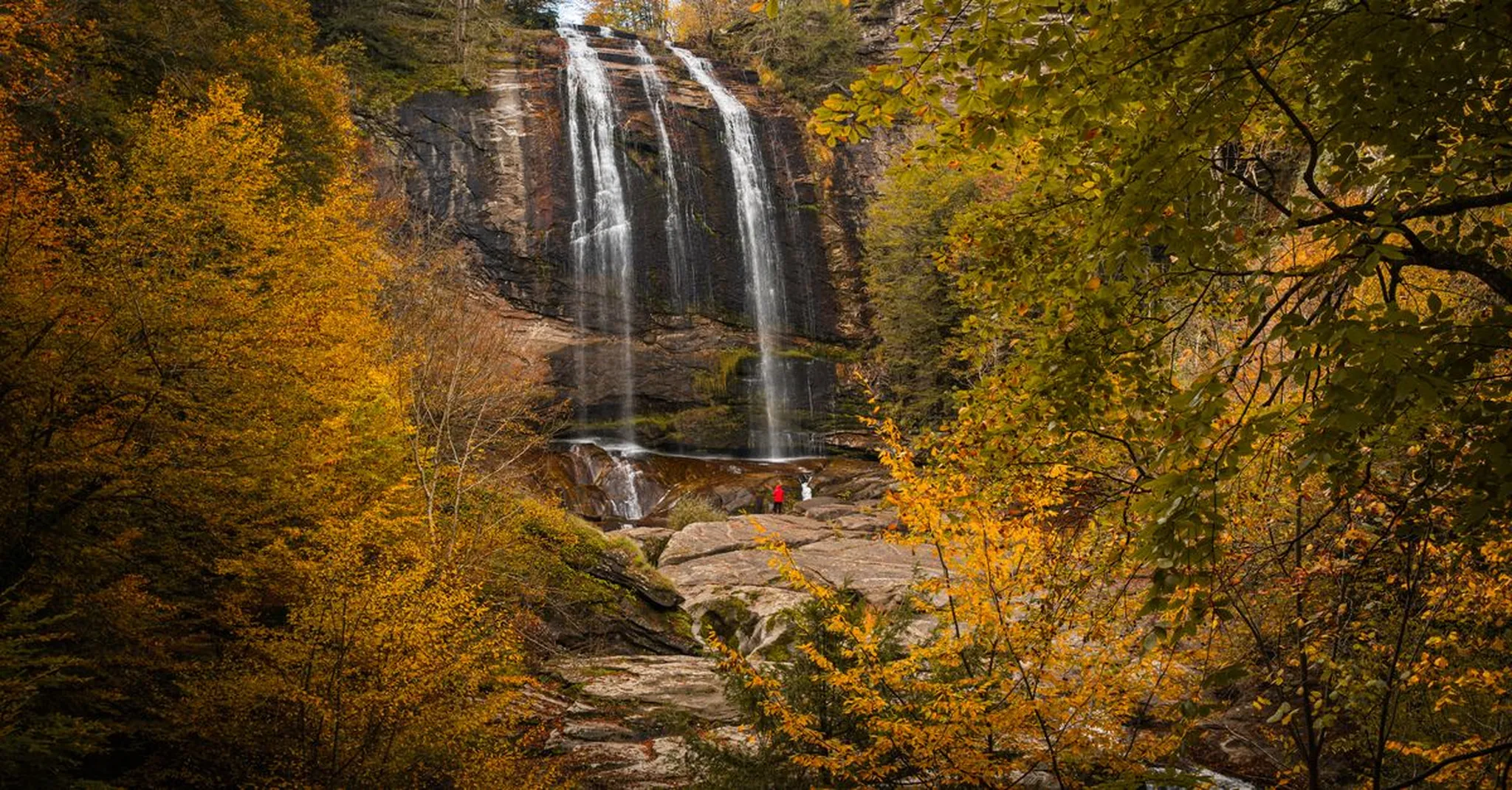 Columbus Day Weekend 2026 in Mountain Rest, SC: A Cabin Getaway for Two