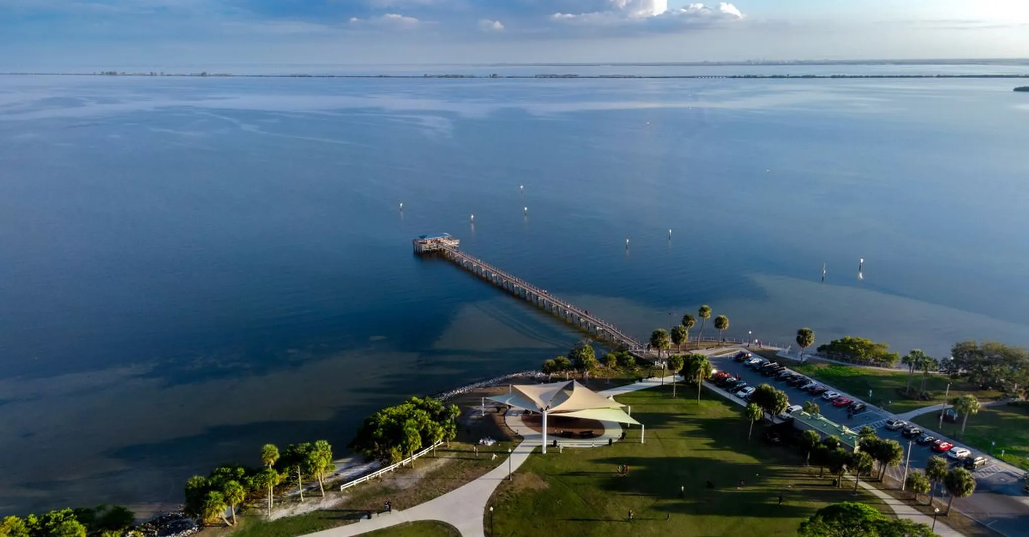 Labor Day Weekend in St. Petersburg 2026: Beaches, the Pier, and Where to Stay