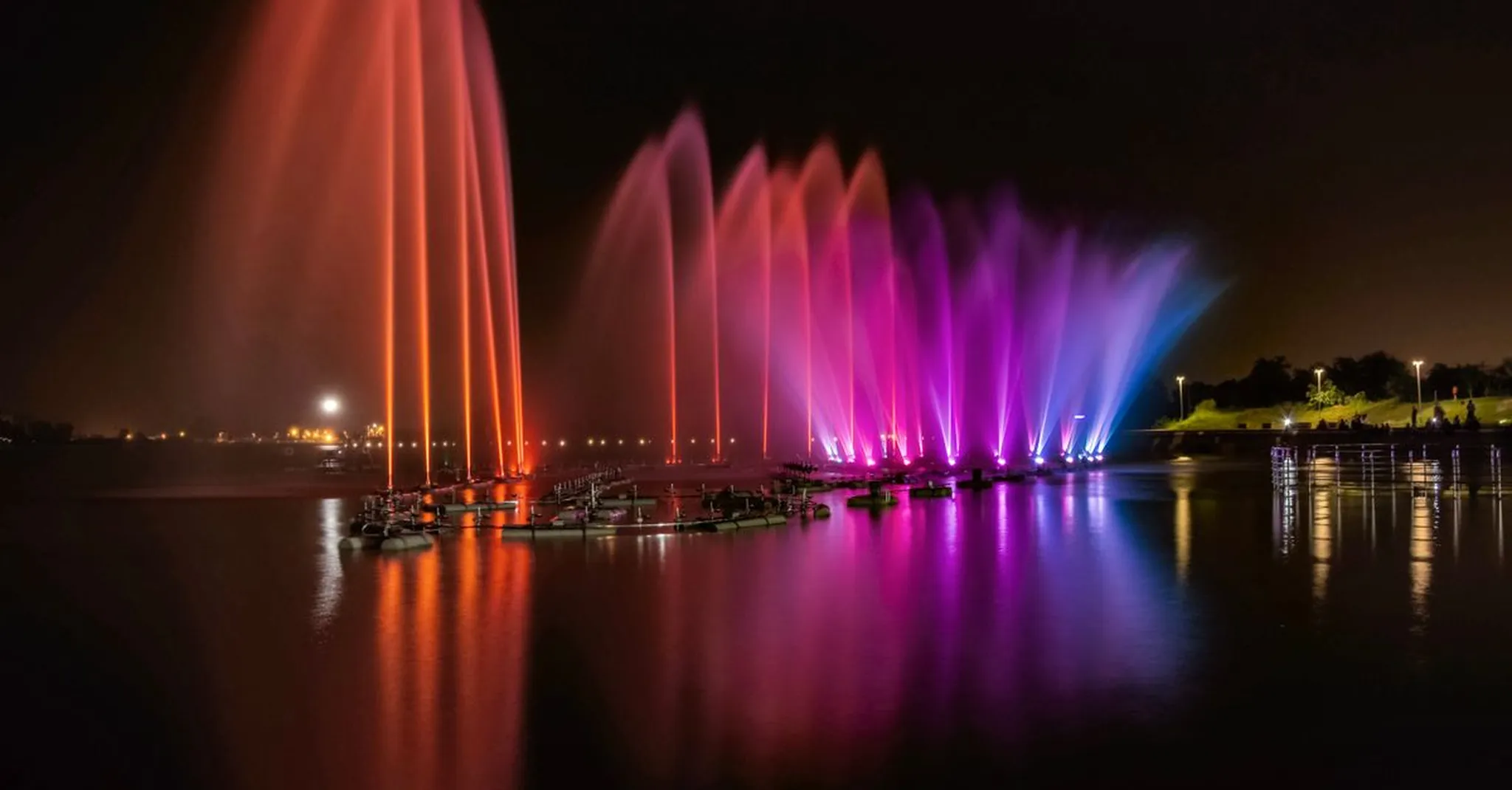 Canal Convergence Scottsdale 2026: Light Art at the Waterfront and Where to Stay