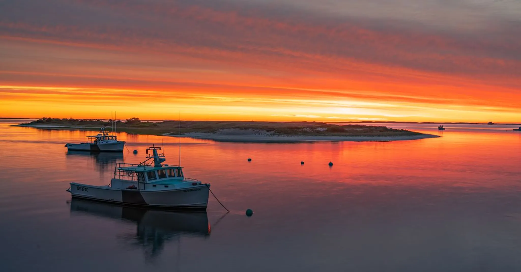 Cape Cod Fall Foliage 2026: Scenic Drives, Rail Trail Rides & Cozy Stays