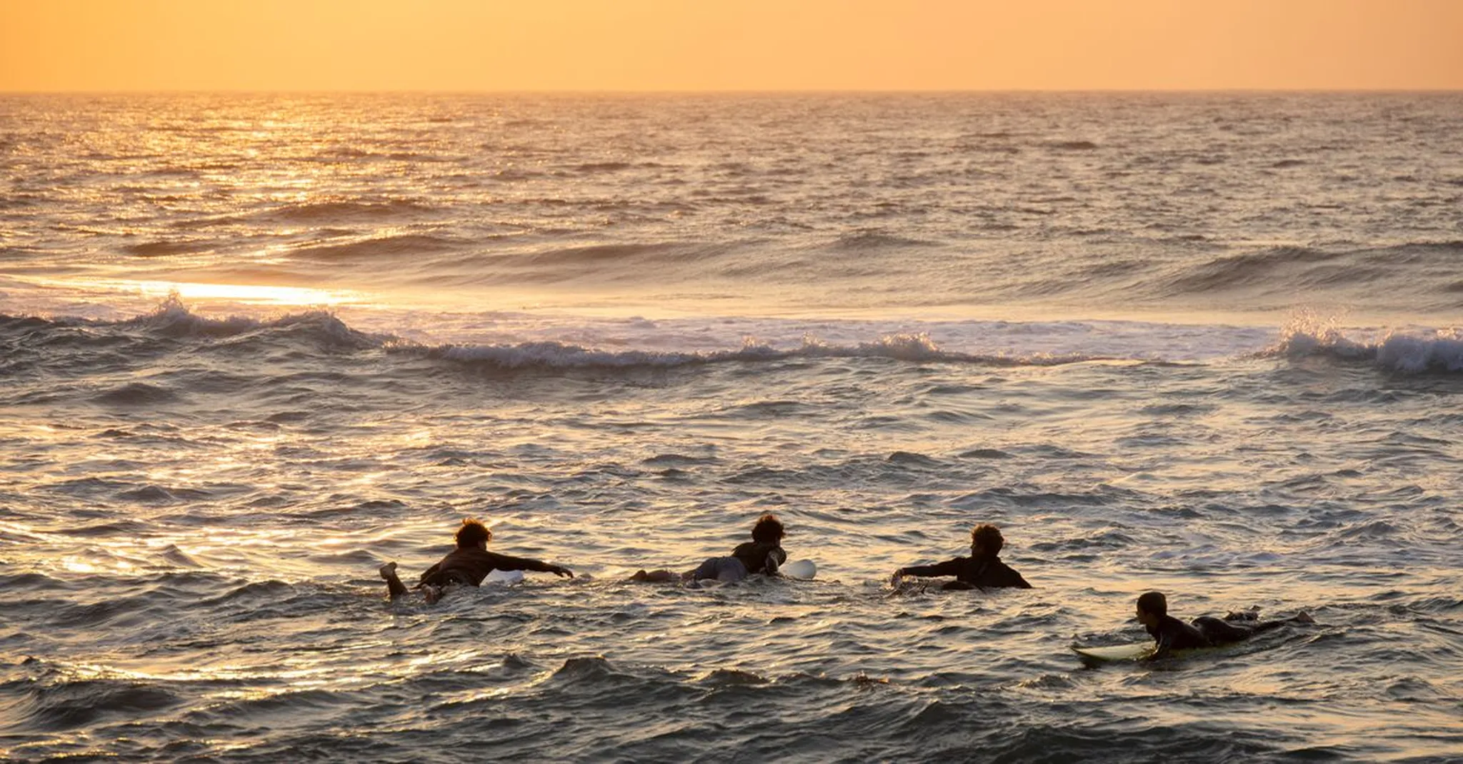 Surfing Santas of Cocoa Beach 2026: Christmas Eve Tradition & Where to Stay