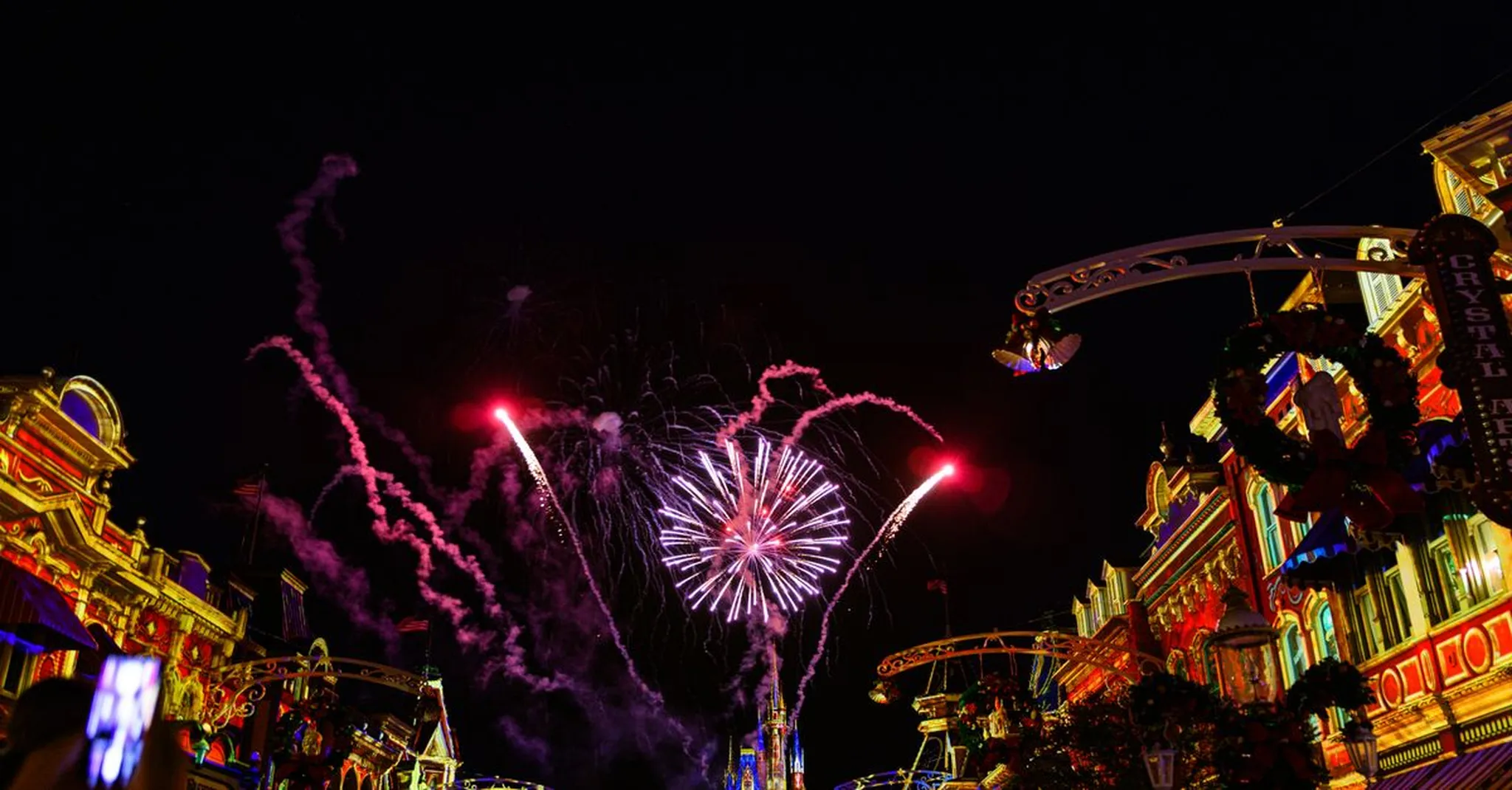 Mickey's Very Merry Christmas Party 2026: Dates, Tickets, Tips, and Kissimmee Stays