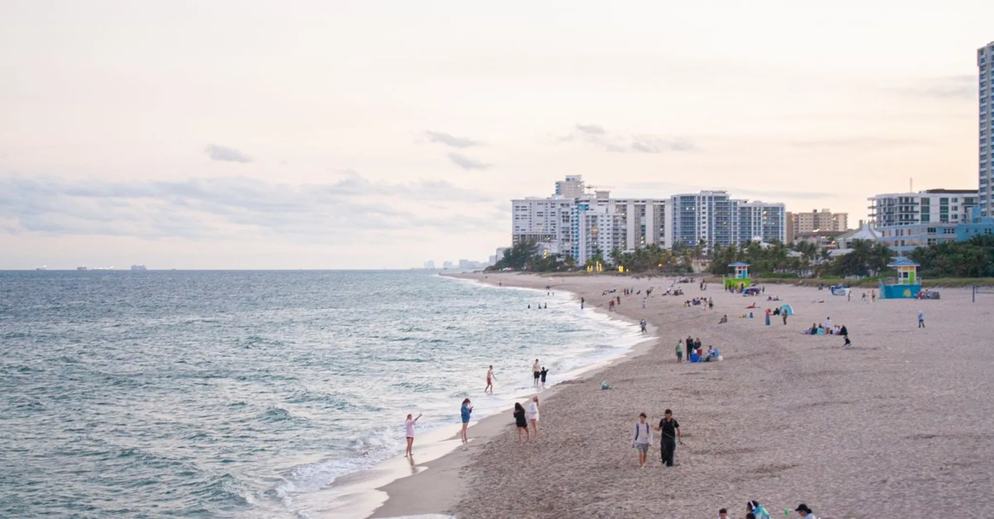 Labor Day Weekend 2026 in Miami: Beaches, Downtown Eats & Where to Stay