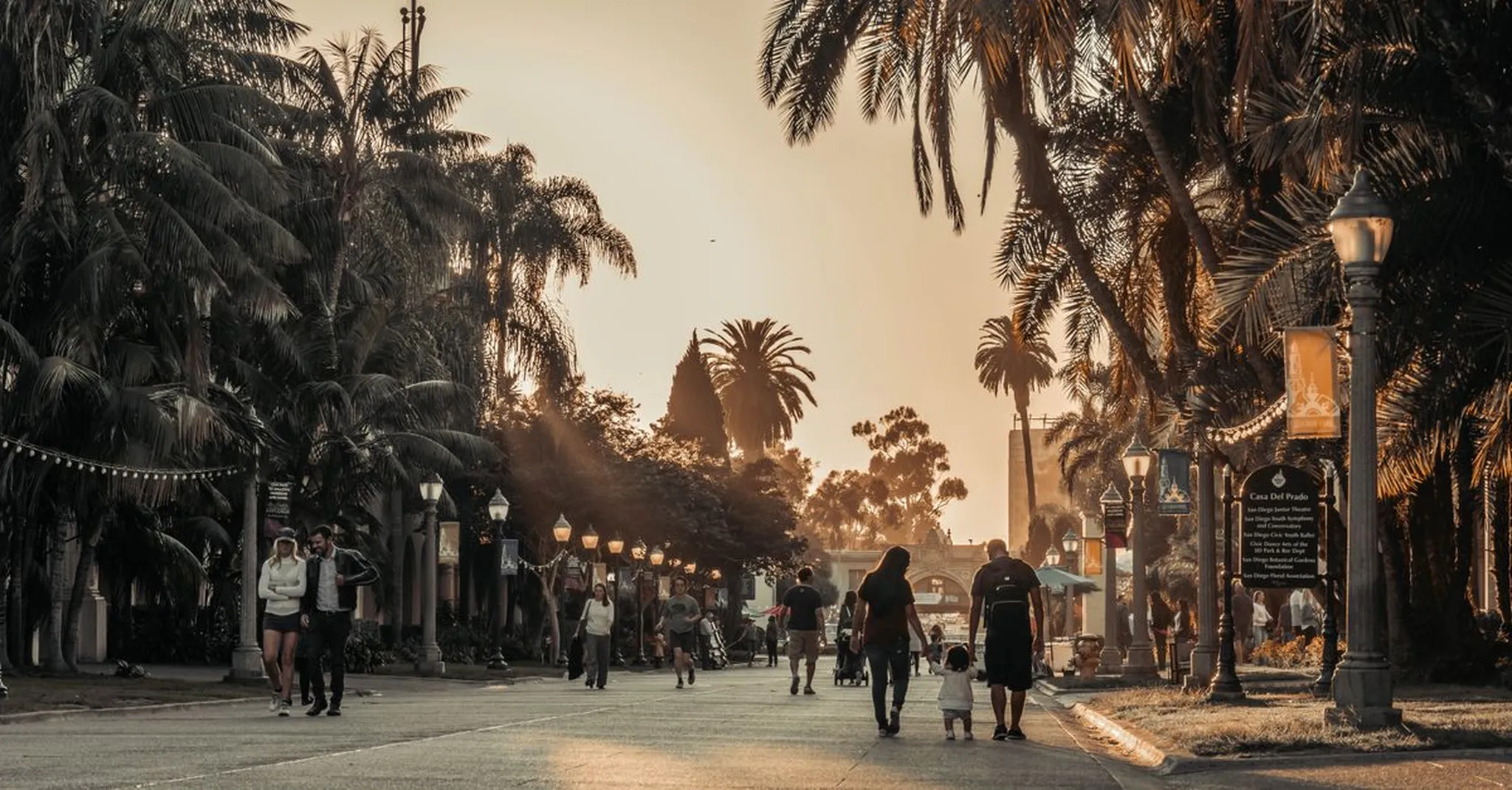 Best Spanish Bungalow Stays Near Balboa Park & the San Diego Zoo