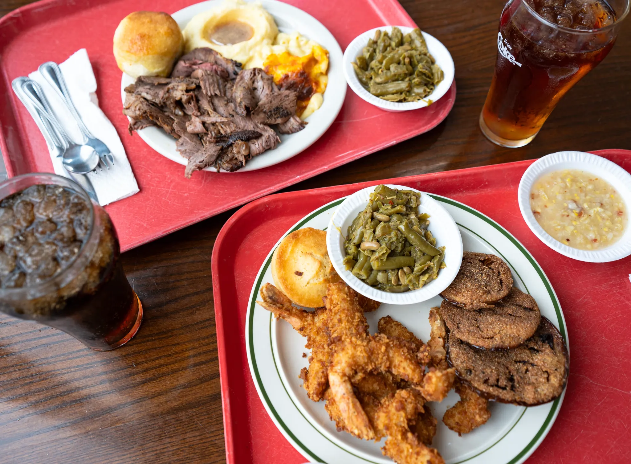WildCrown’s 2025 Guide to Eating Like a Local: Top 10 Local Restaurants You Can’t Miss in Nashville