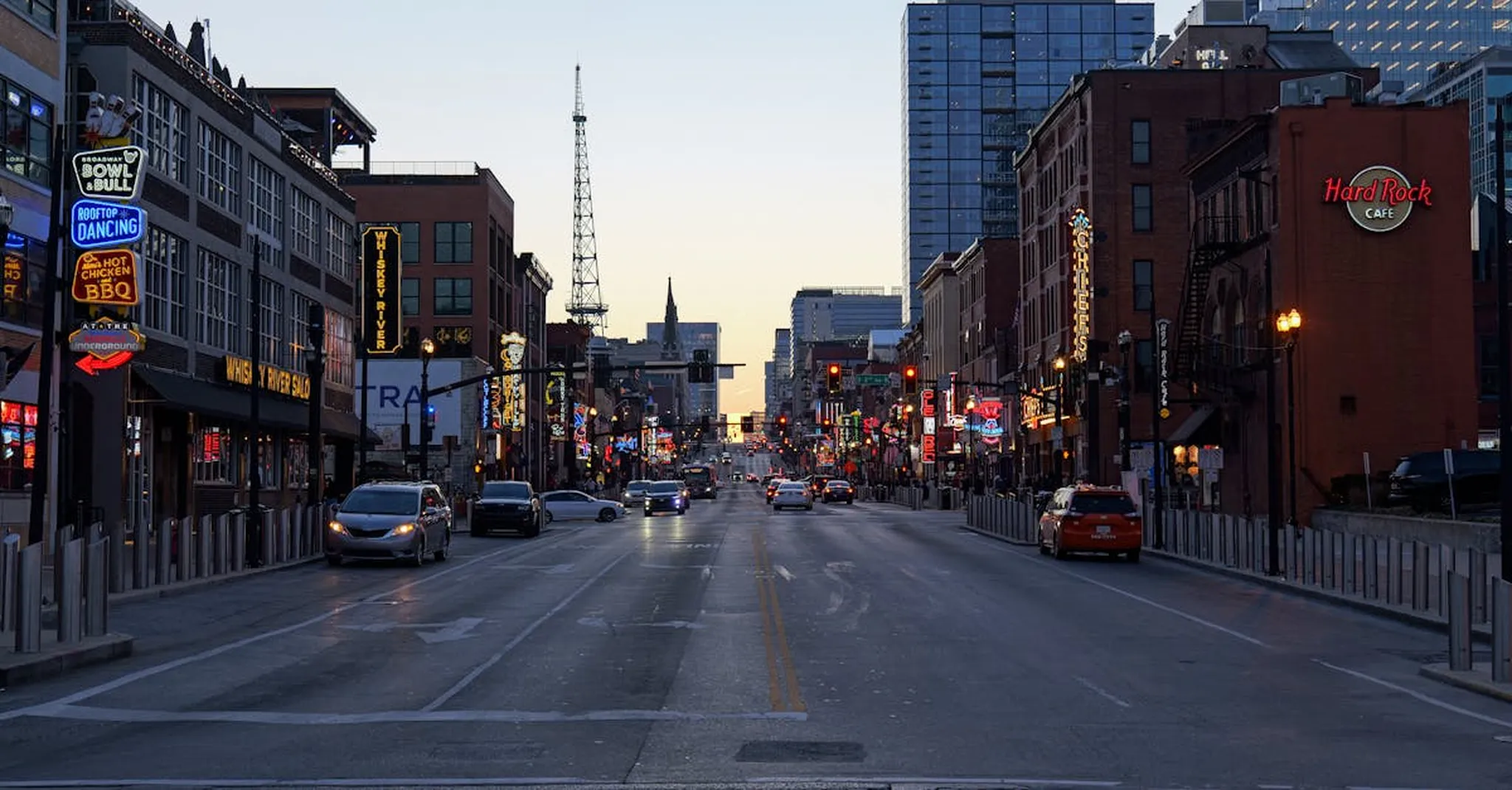 Nashville Americana Fest 2026: Where to Stay for Music Week