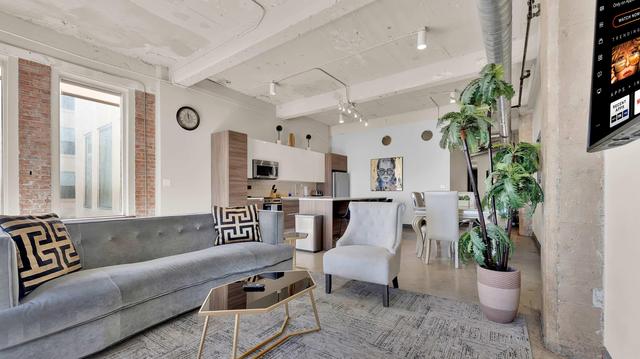 Family-Ready 3BR Downtown Dallas Loft | Pool & Gym