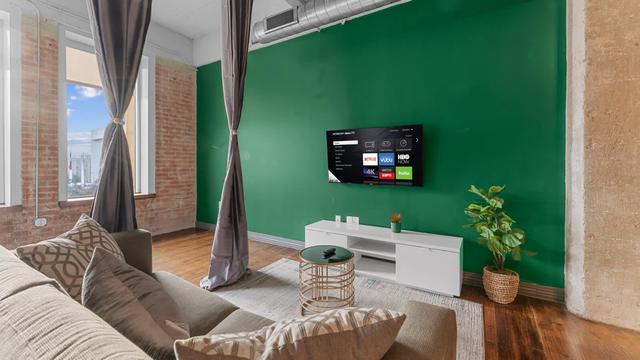 3BR Downtown Dallas Loft | Fan Fest + Valet + Pool