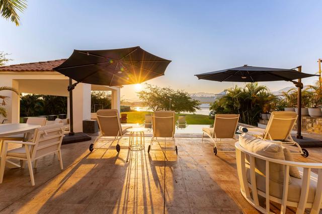 Casa Matilda • 7BR Villa, Pool, Chef & Ocean Views