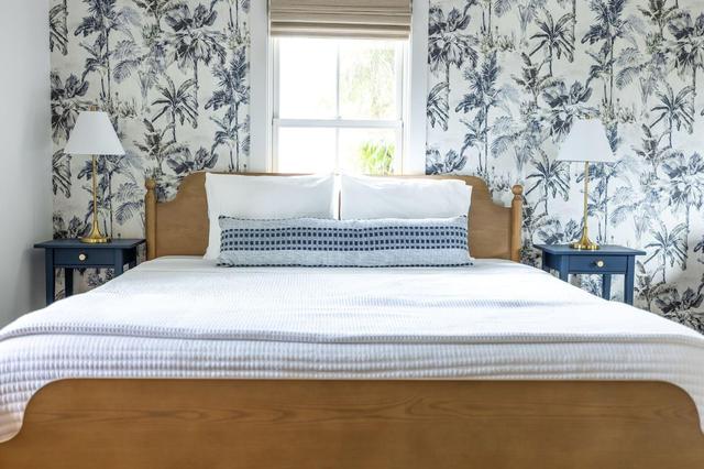 06 Ponce de Leon / Downtown w/ King Bed