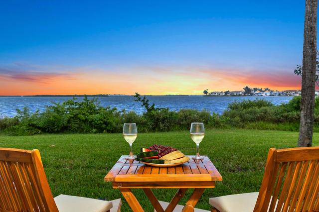 Dans Florida Condos Sunrise Bay at Runaway Bay