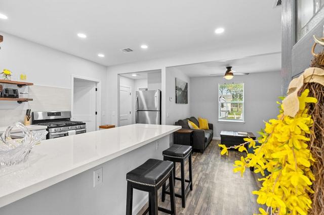 Charming Bungalow in Heart of League City