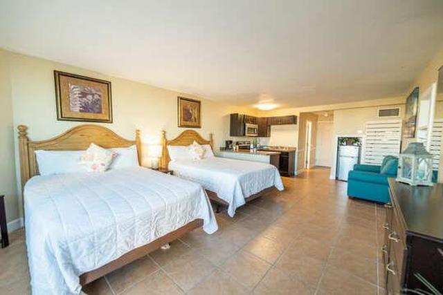Top of the Gulf 316 Beachfront Studio Condo