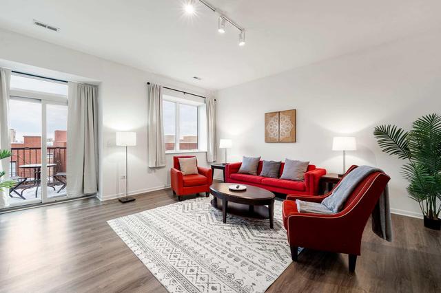 3BR · Steps from McCormick · Balcony & Gym