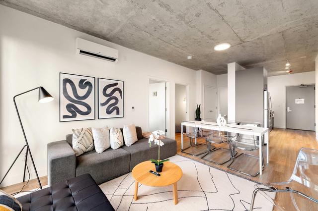 Premium 4 King Apartment w/ City Views