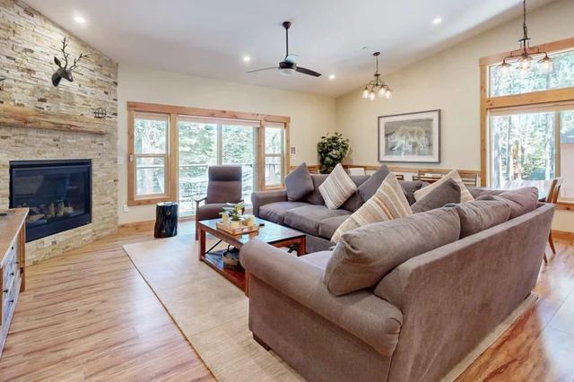 Modern Tahoe Home | Mins to Lake & Heavenly