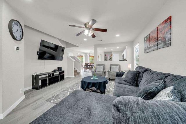 Modern 4BR Oasis, Patio, Game Room, BBQ