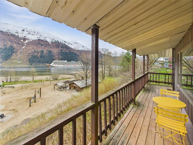 Oceanfront Apartment Overlooking Sandy Beach