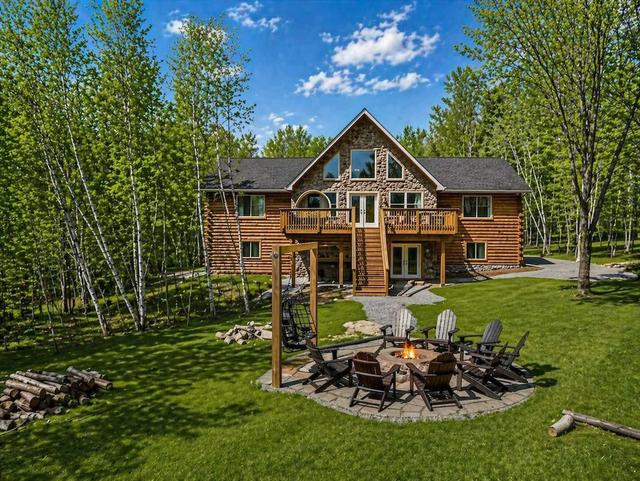 Lake Lux | Lakefront Log Cabin | Hot Tub | Sauna