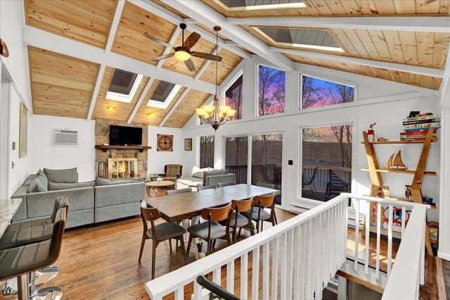 Lakefront Pocono Chalet | Dock | HotTub | Sauna