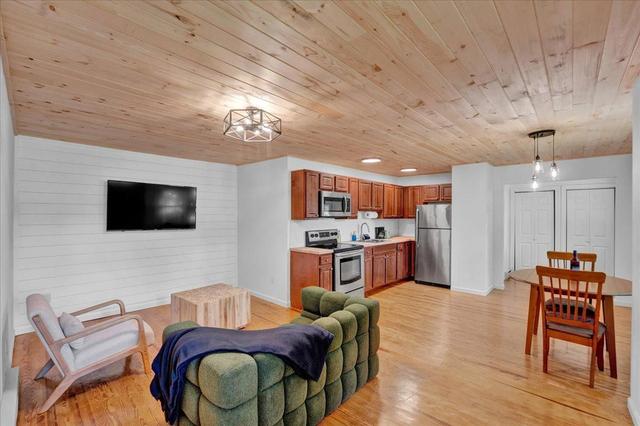 Pocono Spacious Charmer | Firepits | Pickleball
