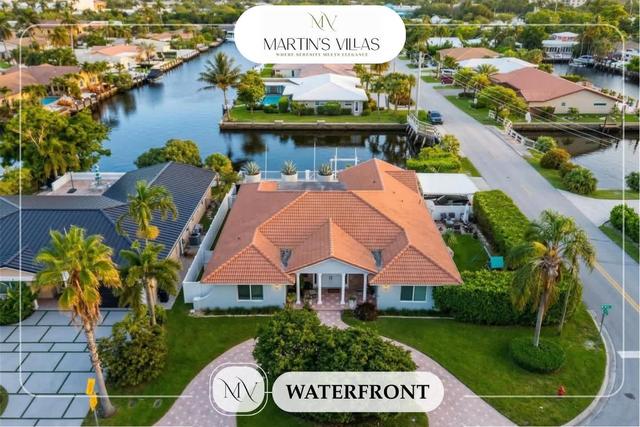 Luxury Waterfront | Pool, Sauna, Playground & more