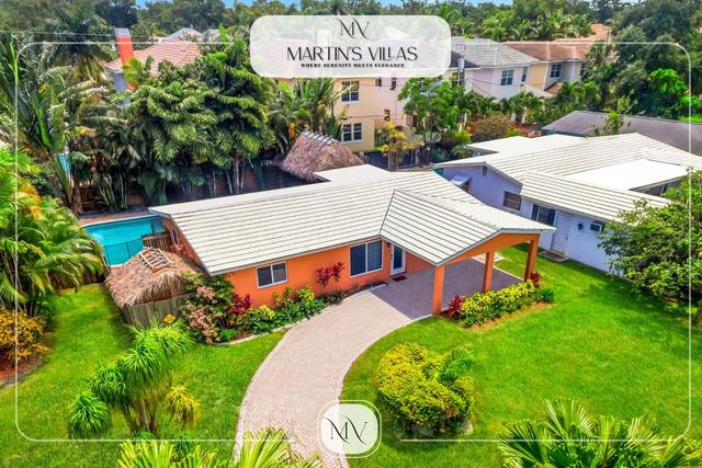 Hidden Gem Vacation Villa w/Private Heated Pool & TikiHut