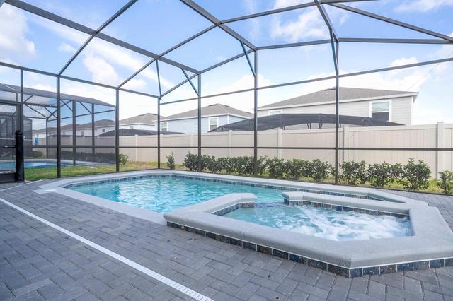 6BR Villa w/Theater & Pool near Disney