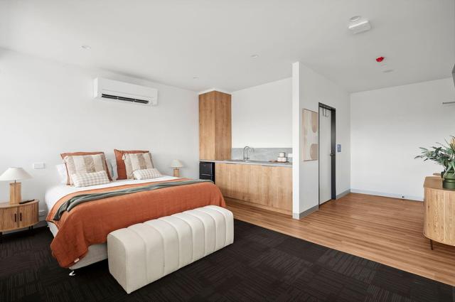 Lux on Yarra I King Studio in Geelong CBD