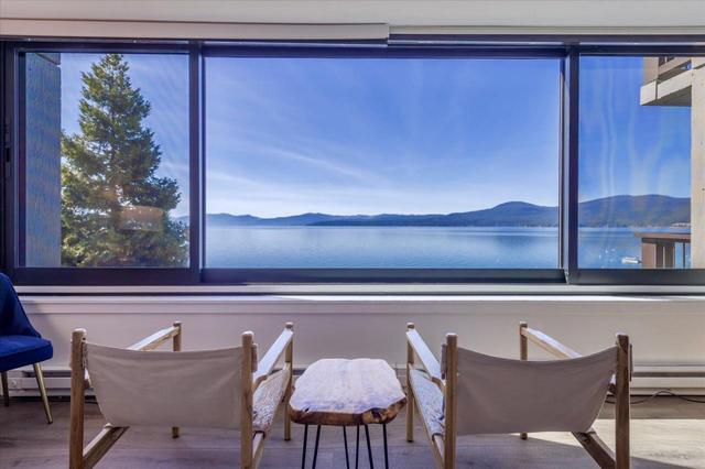 VIP lakefront condo in Brockway Springs Resort