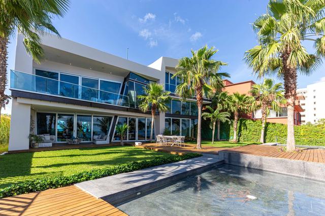 Casa EnMar | 5 BR | Luxury Villa w/ Private Pool