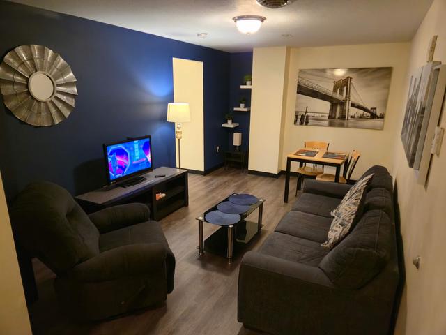 Spacious 2BR/2BA Downtown Apt|Clean and Safe|