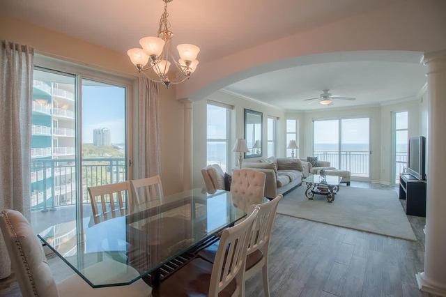 3BR/3BA Corner Unit with Gulf Views