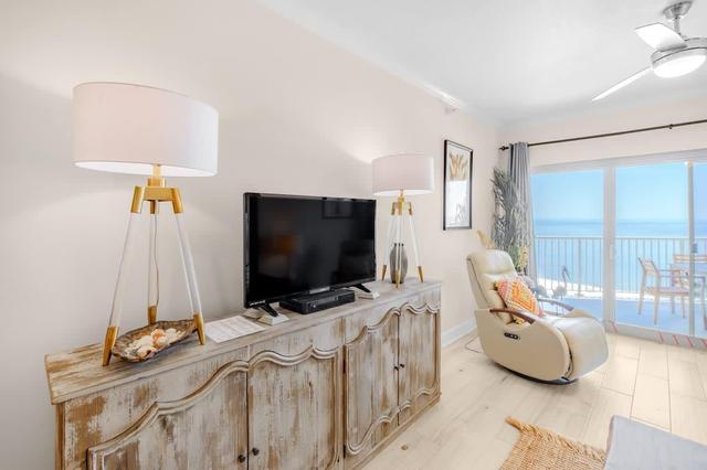 Stunning Condo on the Beach