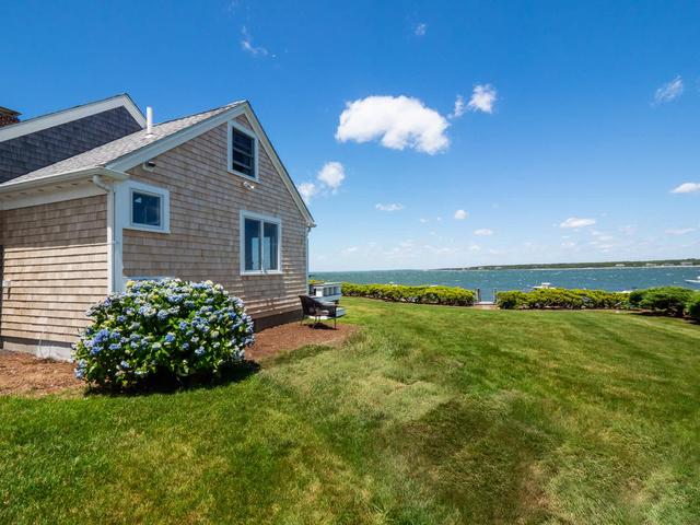 Bay Views & Breezes In North Falmouth