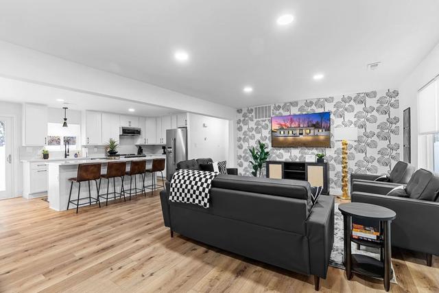 St. Charles Manor | 4BR Getaway Home+HotTub+GameRm