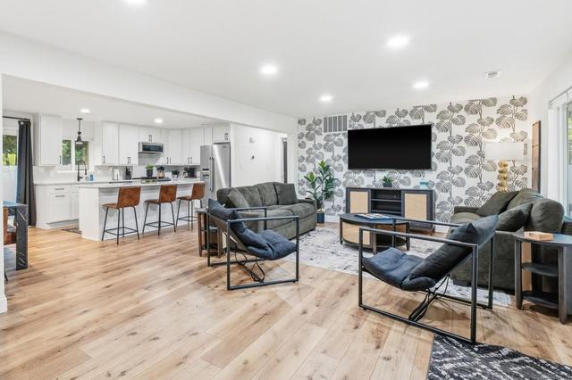 St. Charles Manor | 4BR Getaway Home+HotTub+GameRm