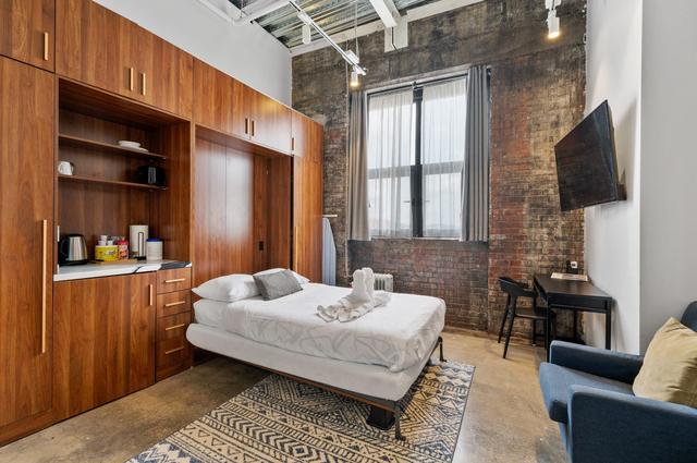 Cozy! Micro Loft apartment Shadyside, sleeps 1