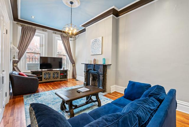Historic Manchester Charming Victorian Townhouse Sleeps 11