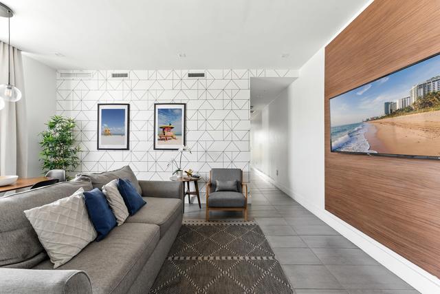 Modern South Beach 2 Bedroom Gem