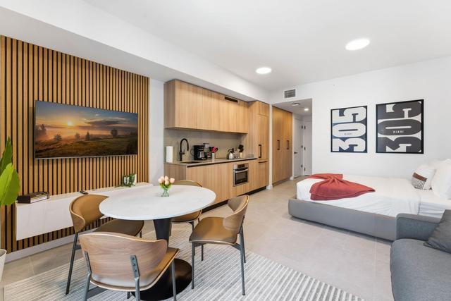 Chic Studio in Downtown Miami with Top Amenities