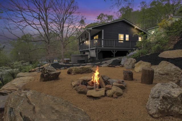 Modern Cabin Mountain Views Asheville Black Mtn