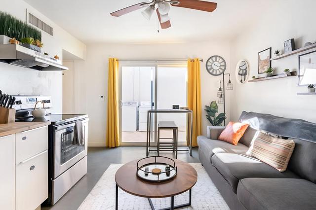 Bright 4BR Getaway – Yard & Perfect Group Escape!