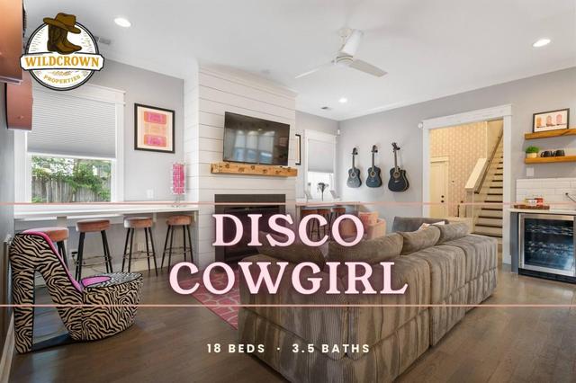 18 Bed Luxury 12 South Bachelorette Pad