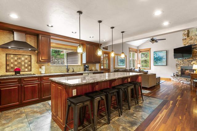 Blue Sky Lodge - Spacious 5BR Lodge