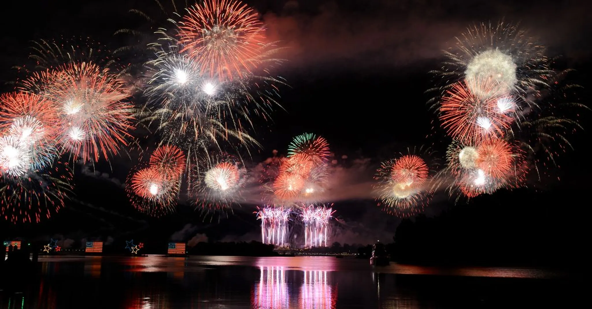 July 4th 2026 in Cedar Rapids: Fireworks, Freedom Fest, and Where to Stay