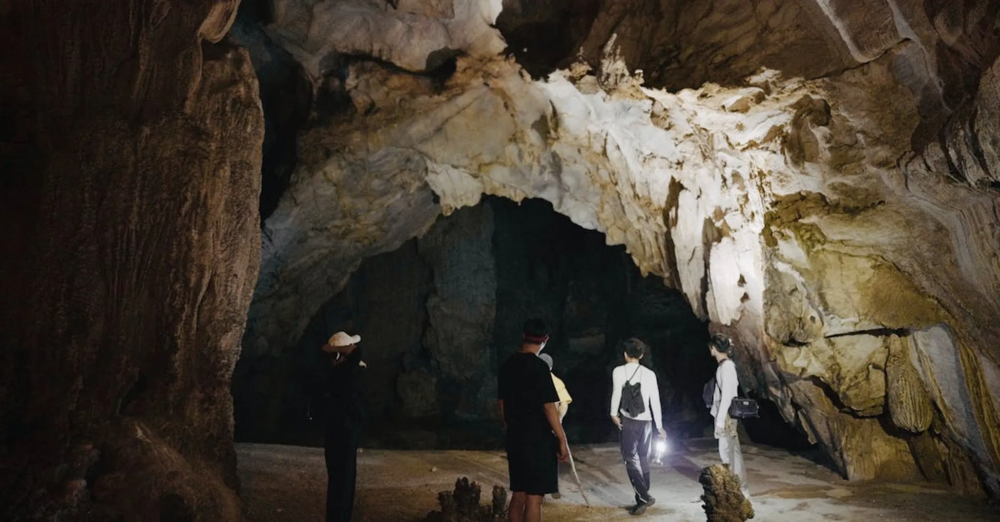 Inner Space Cavern Day Trip: Underground Adventure Near Georgetown