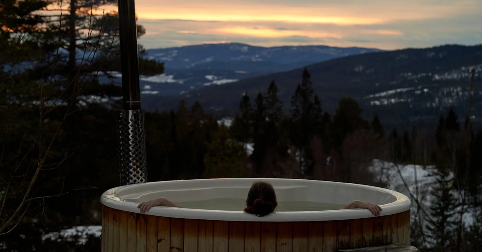 Swim Spa Cabins in Gatlinburg: Smoky Mountain Relaxation Retreats