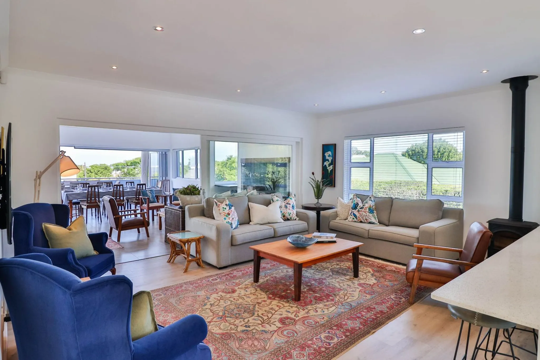 Experience Tranquil Luxury at Vonkelwyn: Your Ideal Grotto Beach Getaway