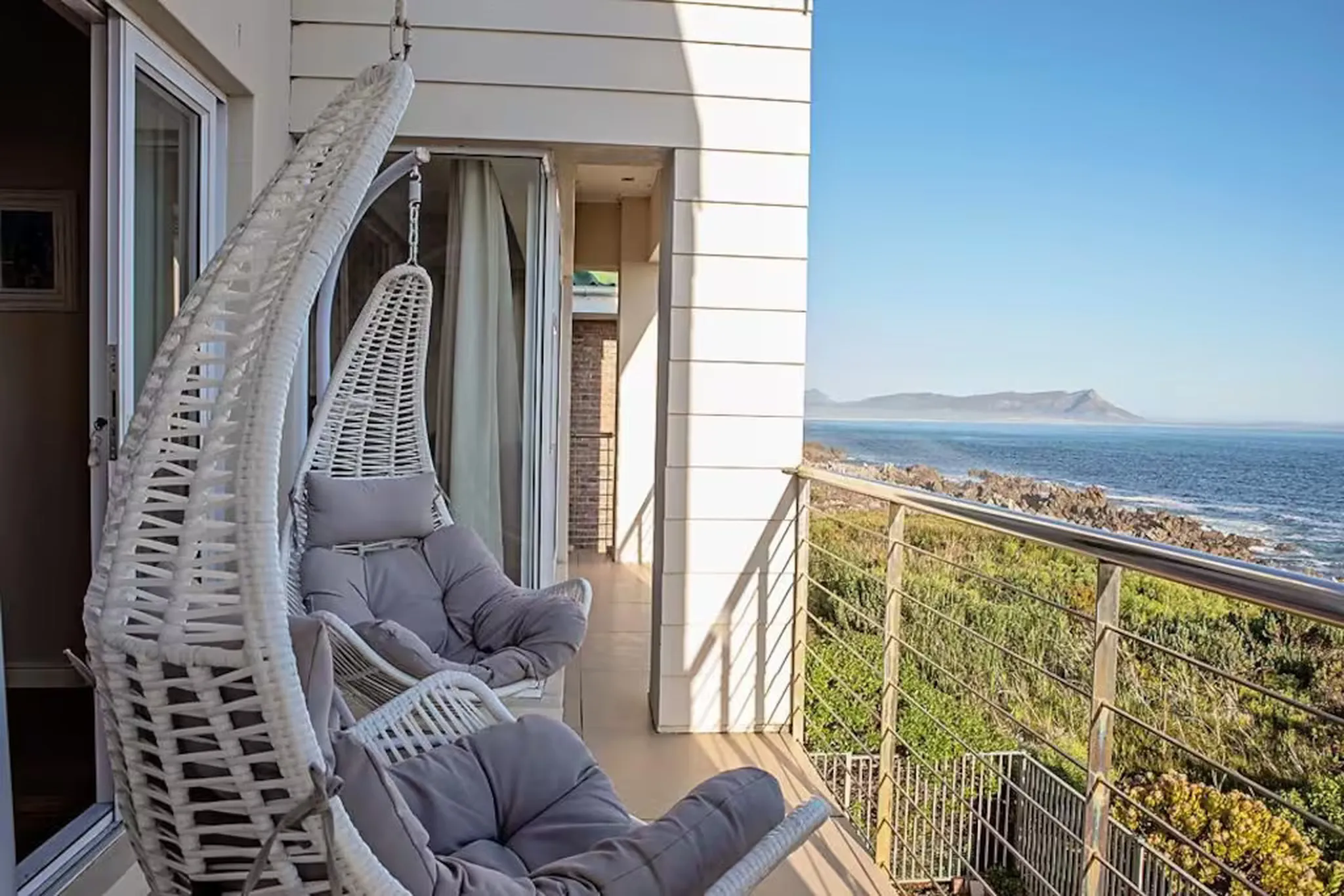 Slept a bit late? Don’t worry, sleep in!